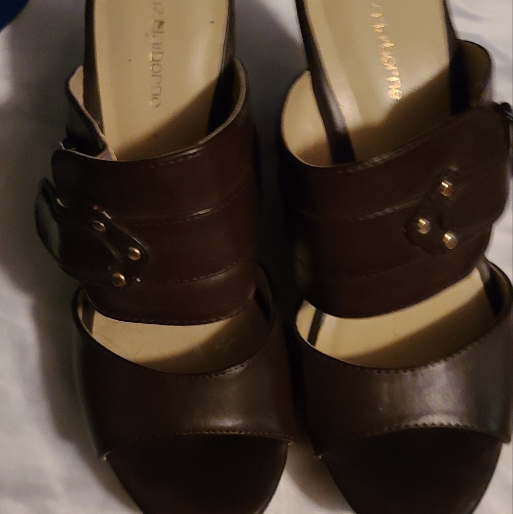 Liz Claiborne Wedge Sandles Brown leather size 6